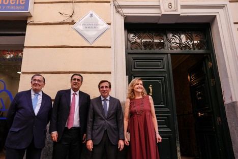 Homenaje a Paloma Gómez Borrero: Almeida destaca su legado como corresponsal en el Vaticano