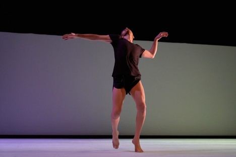 Estreno de 'Es aquí' en el Centro Danza Matadero para celebrar el 20º aniversario de la Compañía Daniel Abreu
