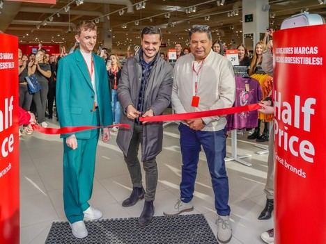 HalfPrice abre su primera tienda en Torrejón de Ardoz con más de 3.000 marcas a precios bajos