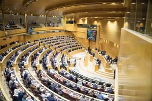 Pleno del Senado aprueba proposición de ley sobre ordenación urbana y vivienda