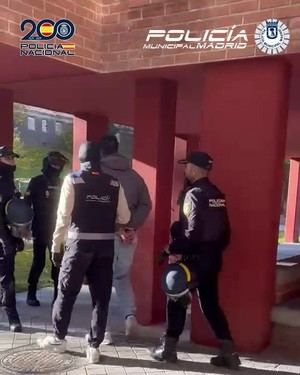 Desmantelan cuatro narcopisos en Latina y detienen a ocho personas