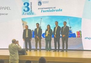 Fuenlabrada se alza con el galardón Pajarita Ilustre por su excelencia en reciclaje de papel y cartón