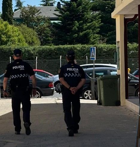 Nueva indumentaria para la Policía Local de El Escorial gracias a una subvención de 54.500 euros del Gobierno autonómico