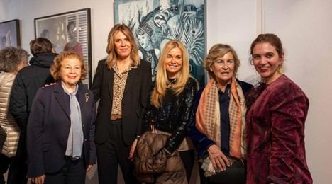 Cincuenta artistas femeninas locales presentan sus obras en Pozuelo