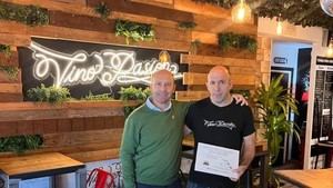 Vino Pasión gana viaje a Portugal en campaña de San Valentín en Galapagar